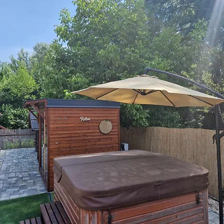 Sarudi Wellness 公寓