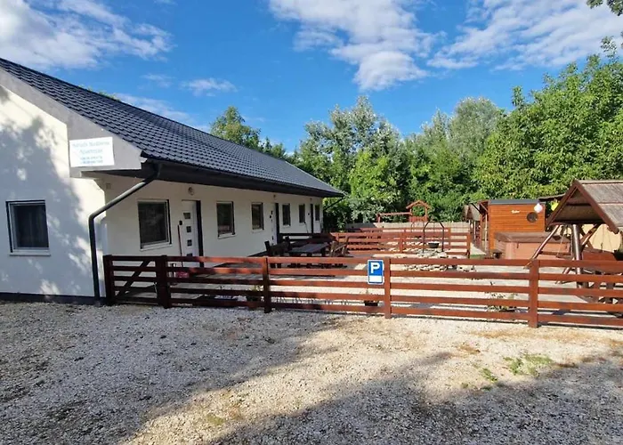 Sarudi Wellness דירה